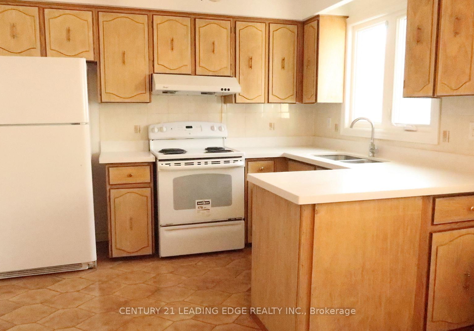 959-huntingwood-drive-s-toronto-scarborough-ontario-e13677202