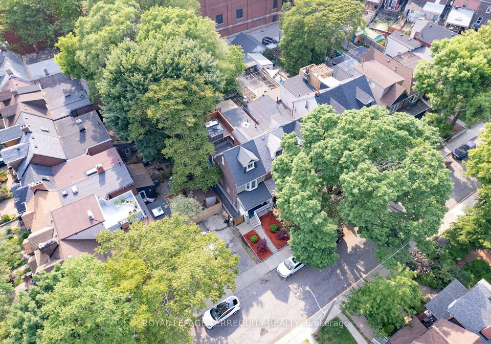 256-boston-avenue-toronto-toronto-ontario-e13677400
