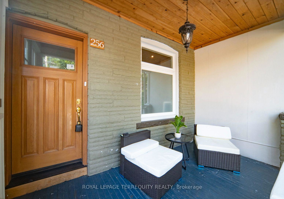 256-boston-avenue-toronto-toronto-ontario-e13677400
