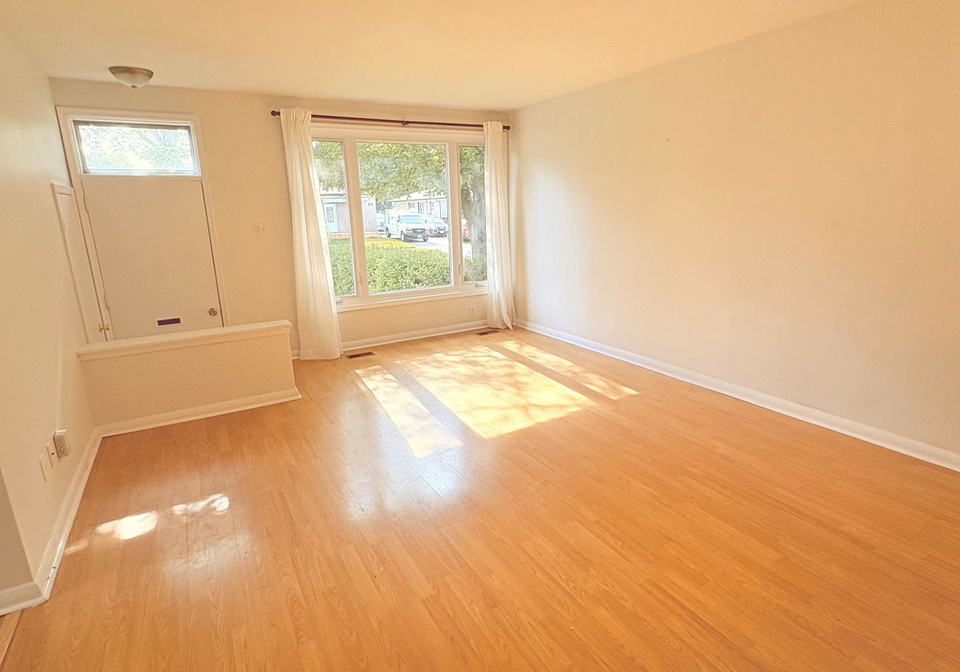 319-dovedale-drive-whitby-ontario-e13677666