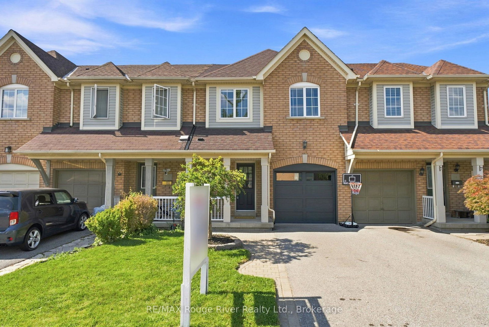 16-plantation-court-whitby-ontario-e13677914