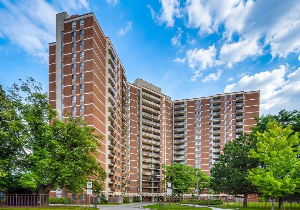 121-trudelle-drive-toronto-scarborough-ontario-e13678380