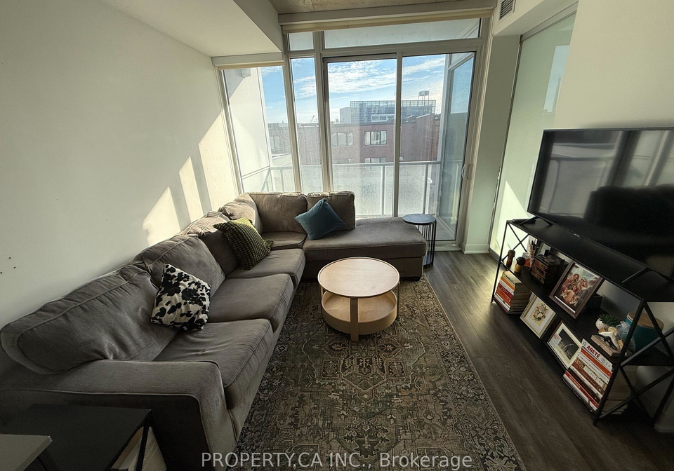 25-baseball-place-toronto-toronto-ontario-e13678426