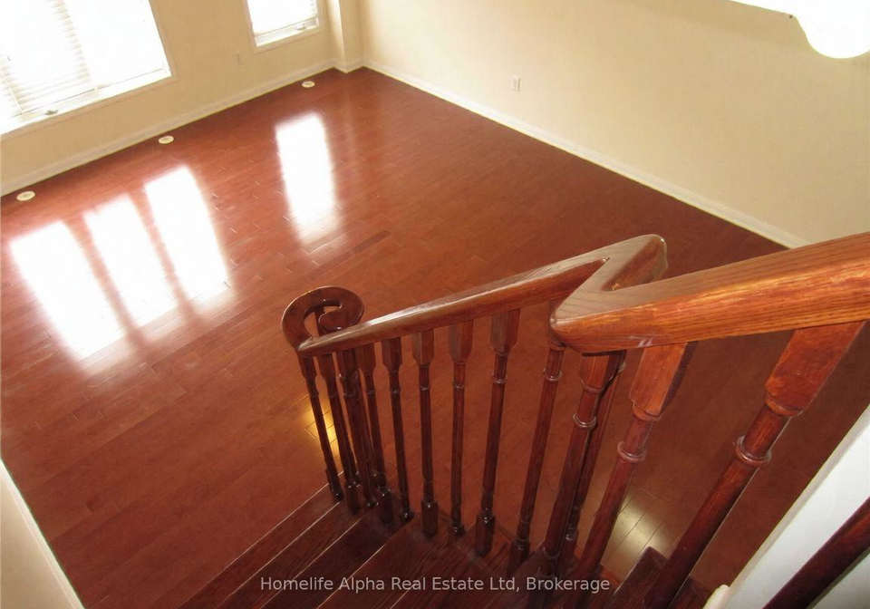 19-winkler-terrace-n-toronto-scarborough-ontario-e13678502