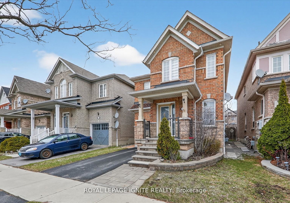 73-feint-drive-ajax-ontario-e13678526