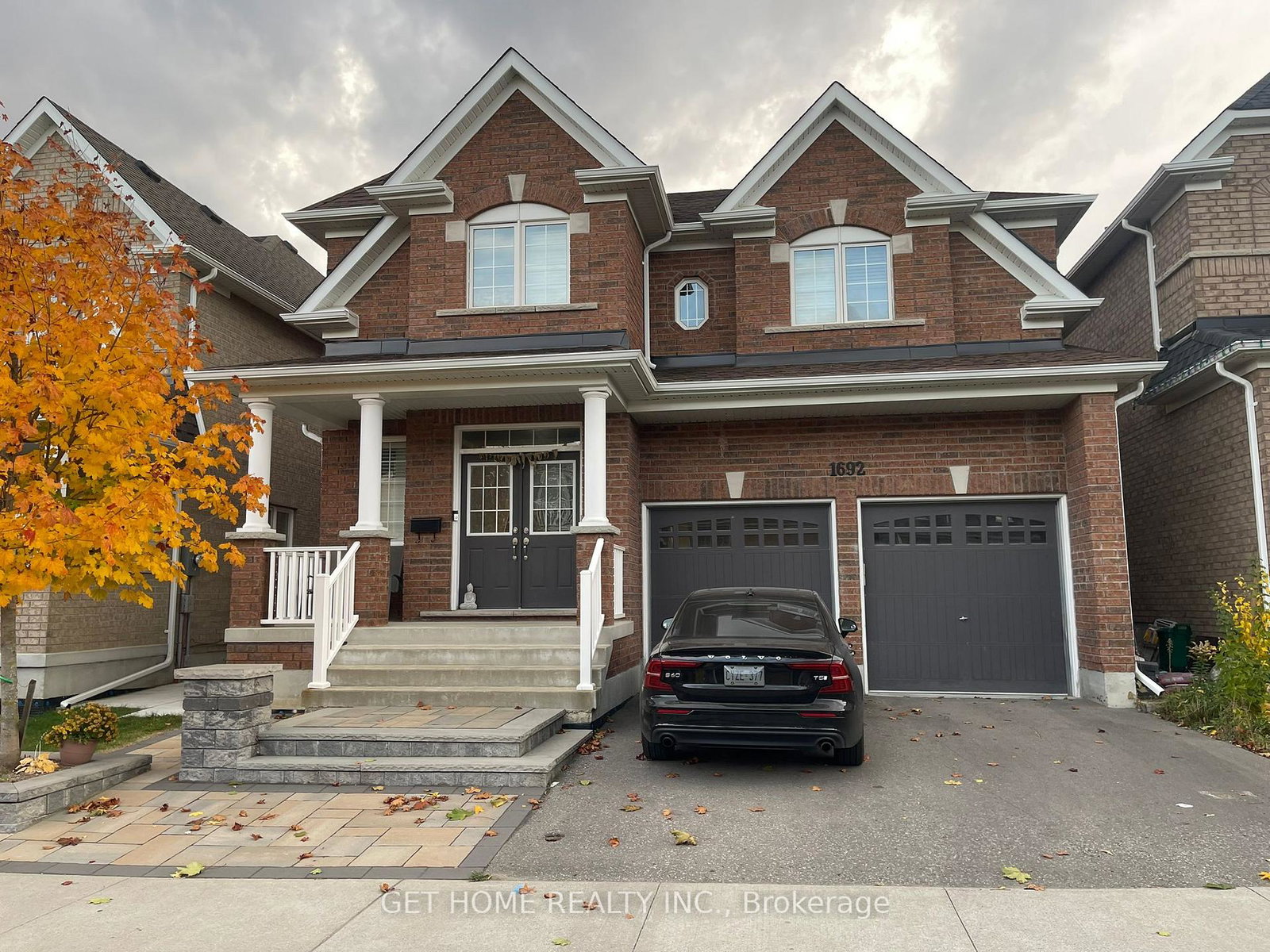1692-douglas-langtree-drive-oshawa-ontario-e13678802
