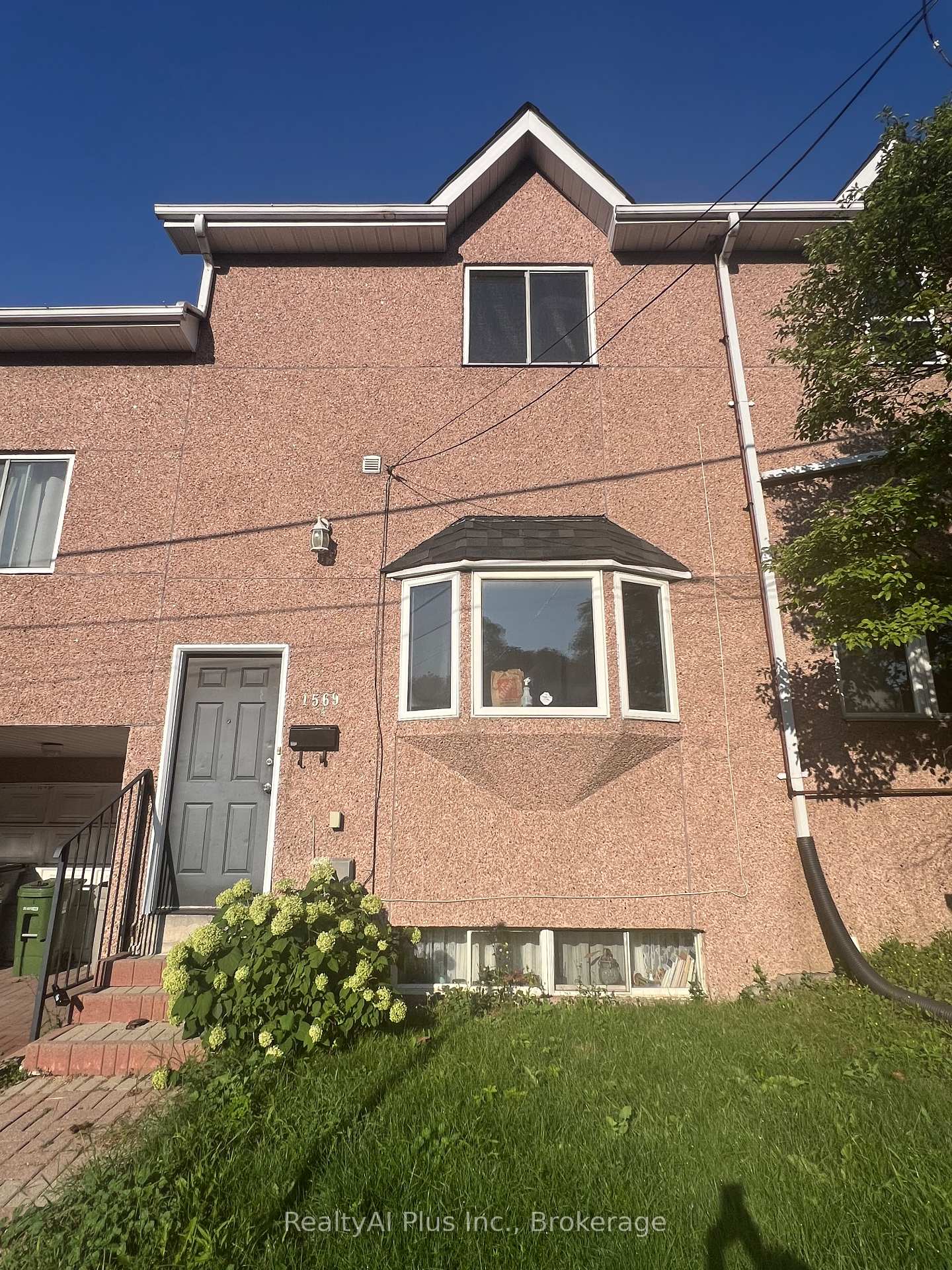 1569a-kingston-road-toronto-scarborough-ontario-e13679008