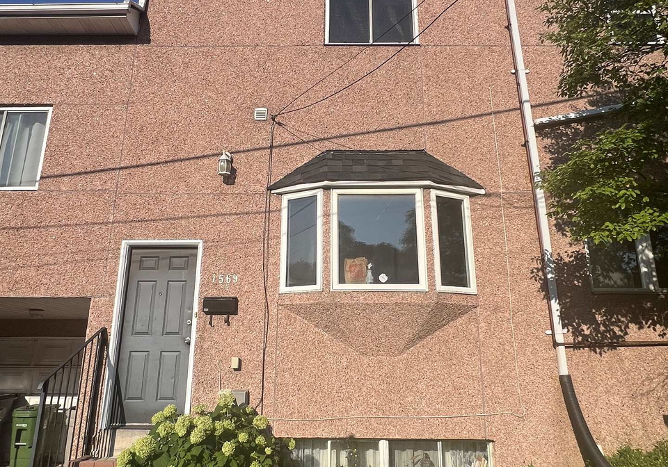 1569a-kingston-road-toronto-scarborough-ontario-e13679008