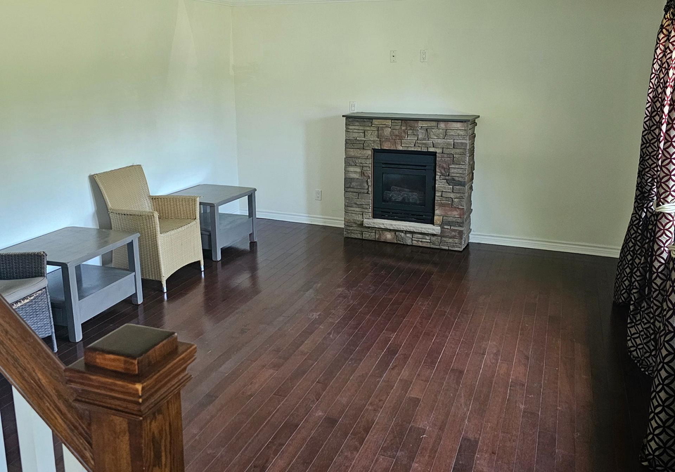 1709-highway-2-road-clarington-ontario-e13679088
