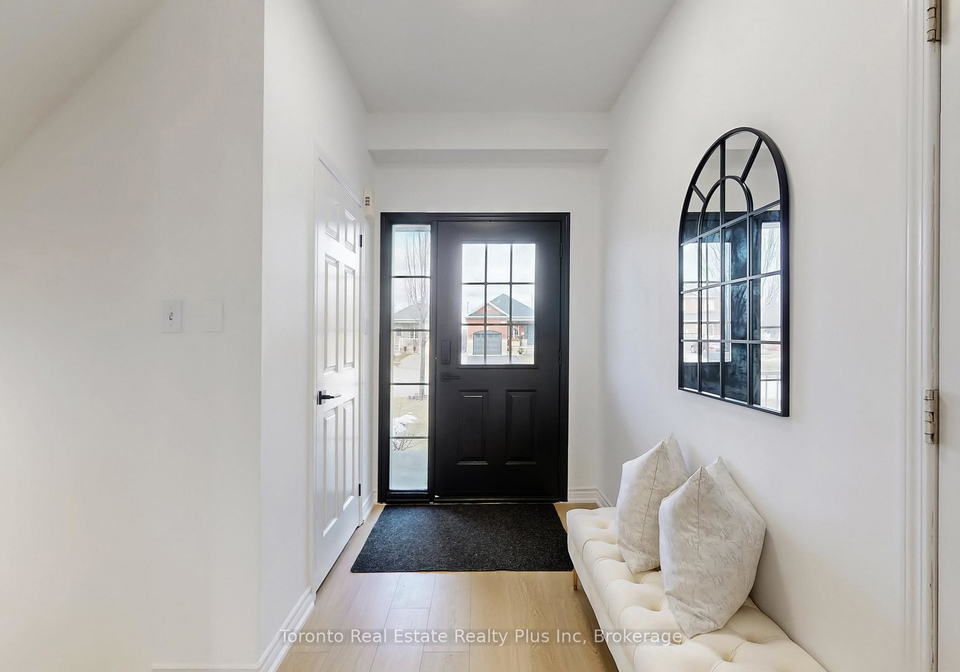 1303-macinally-court-oshawa-ontario-e13679104