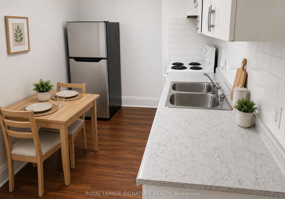 916-woodbine-avenue-toronto-toronto-ontario-e13679144