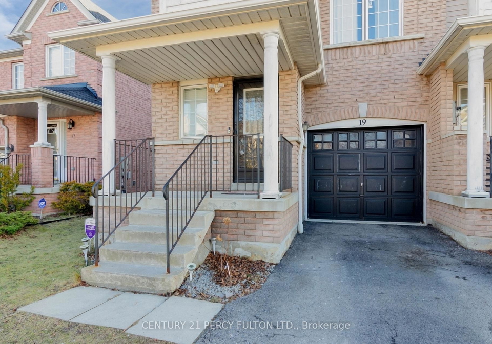 19-odessa-crescent-whitby-ontario-e13679194