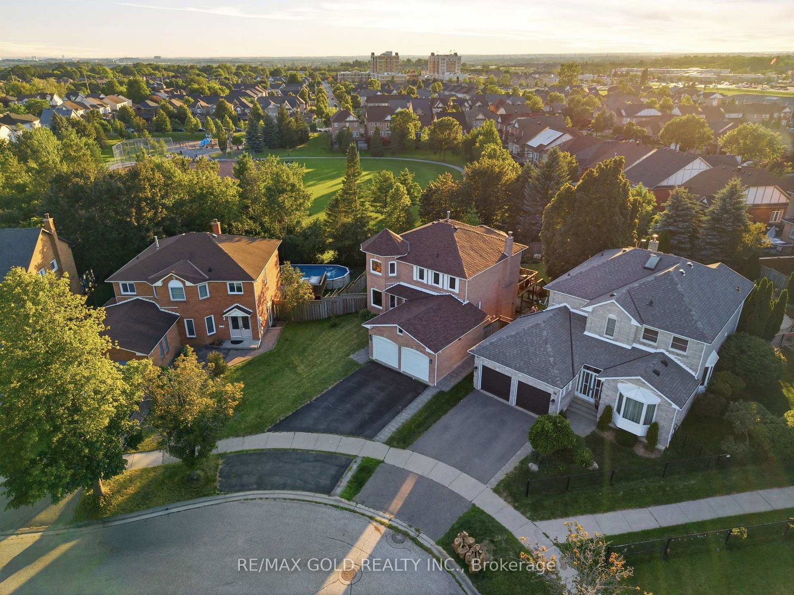 38-silverbirch-place-whitby-ontario-e13679818