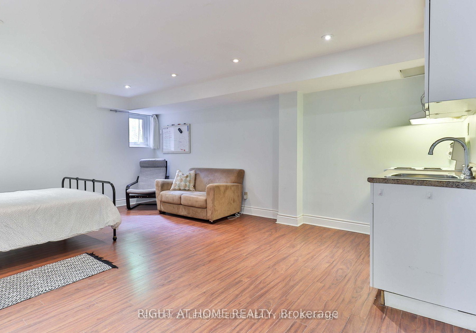 143-gamble-avenue-toronto-east-york-ontario-e13679846