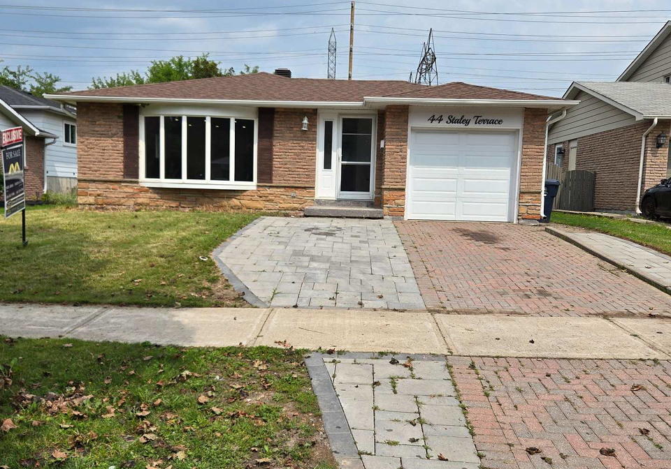 44-staley-terrace-toronto-scarborough-ontario-e13679854