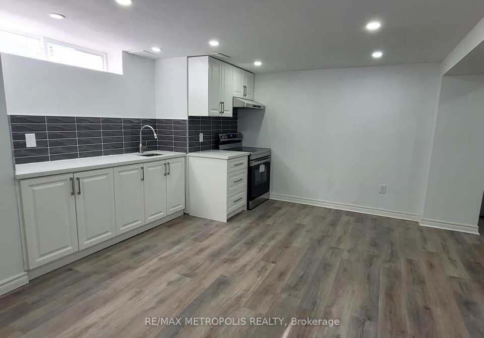 16a-fletcher-avenue-ajax-ontario-e13680032