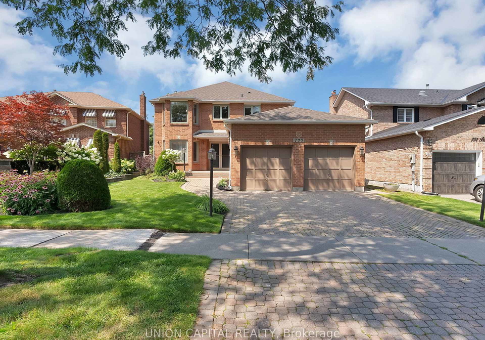 772-pebble-court-pickering-ontario-e13680148