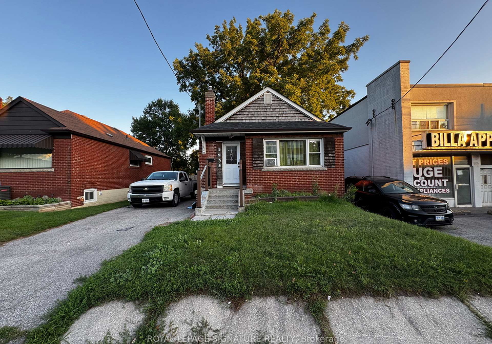 2935-st-clair-avenue-e-toronto-east-york-ontario-e13680342