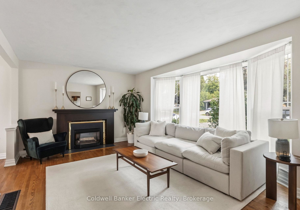 326-cochrane-street-whitby-ontario-e13680628