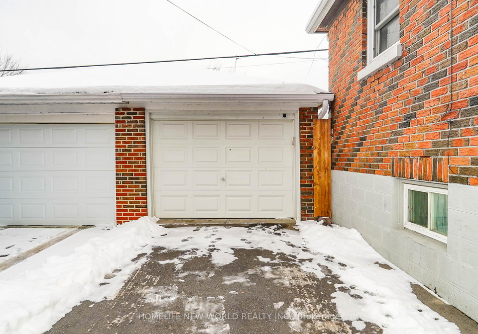 137-banting-avenue-oshawa-ontario-e13681174