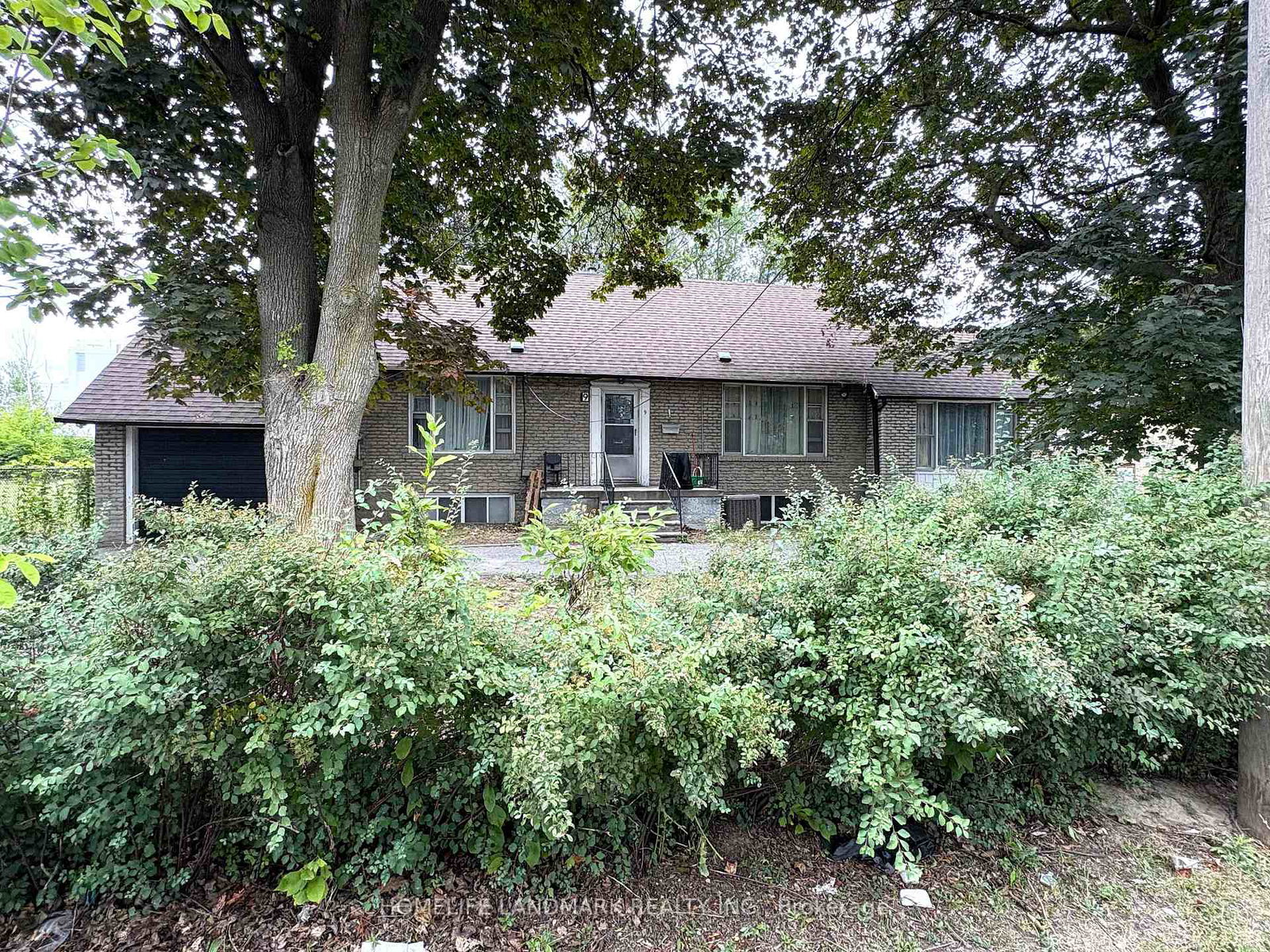 9-lamont-avenue-toronto-scarborough-ontario-e13681460