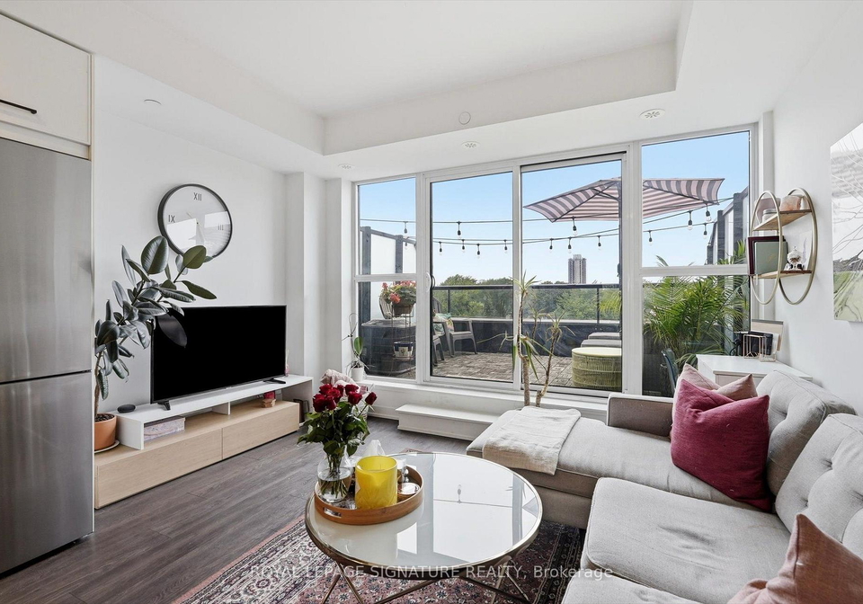 899-queen-street-e-toronto-toronto-ontario-e13681588