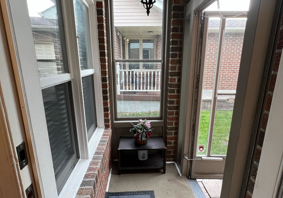 1009-meadowridge-crescent-pickering-ontario-e13682084