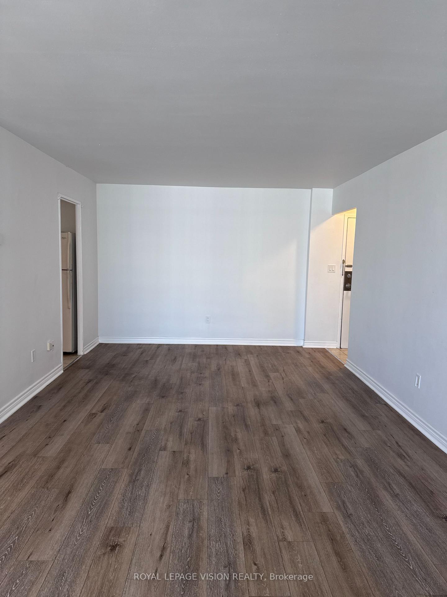 5-massey-square-toronto-east-york-ontario-e13683210