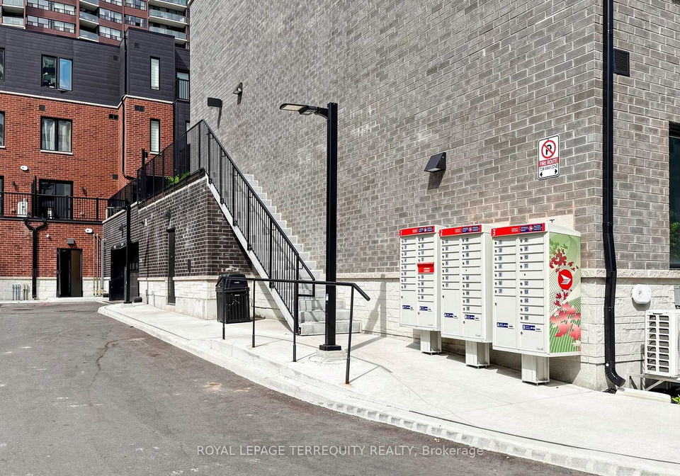 10-calamint-lane-toronto-scarborough-ontario-e13683374
