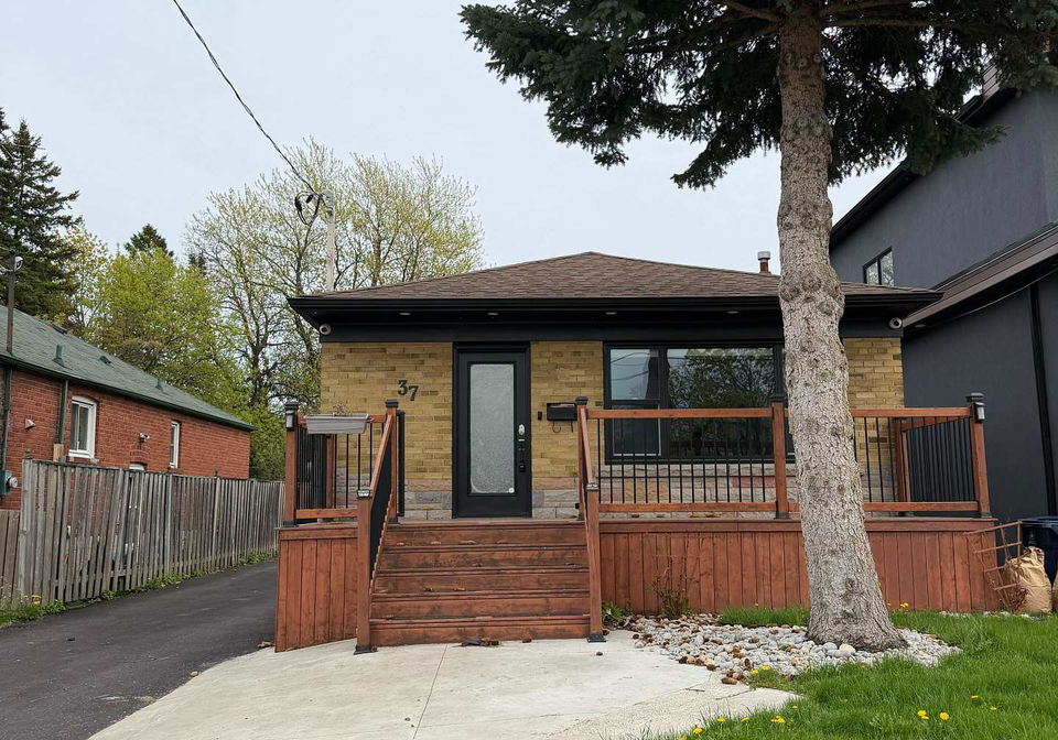 37-lynvalley-crescent-toronto-scarborough-ontario-e13683610