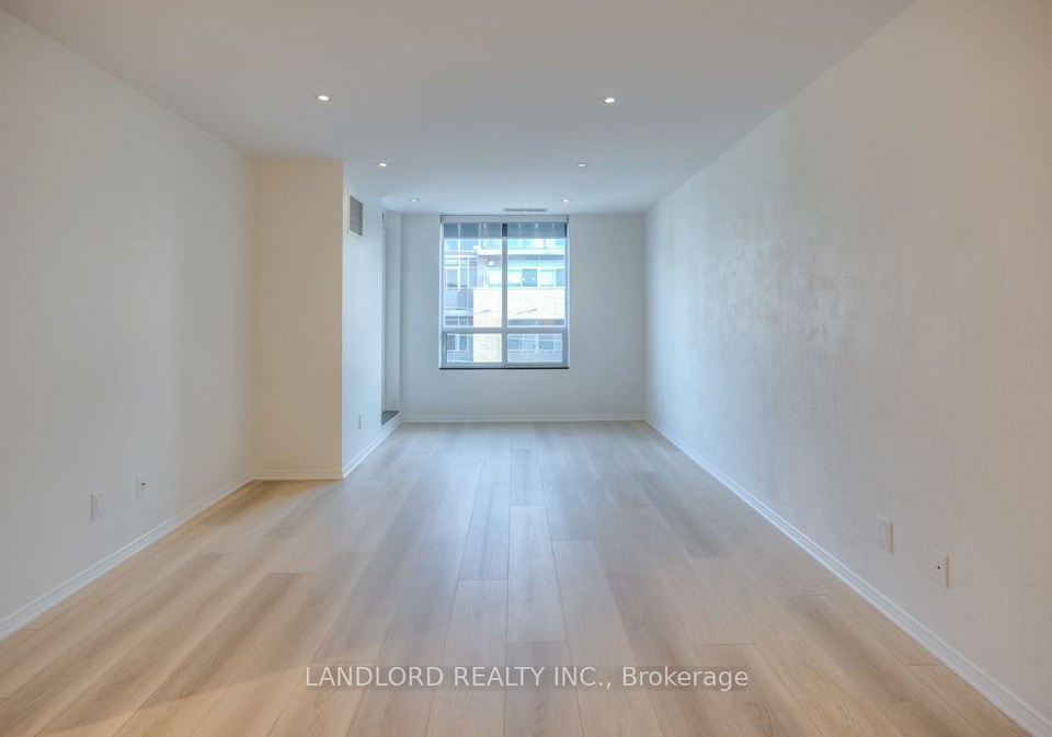 1863-queen-street-e-toronto-toronto-ontario-e13684542