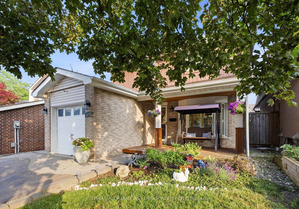1896-new-street-pickering-ontario-e13684588