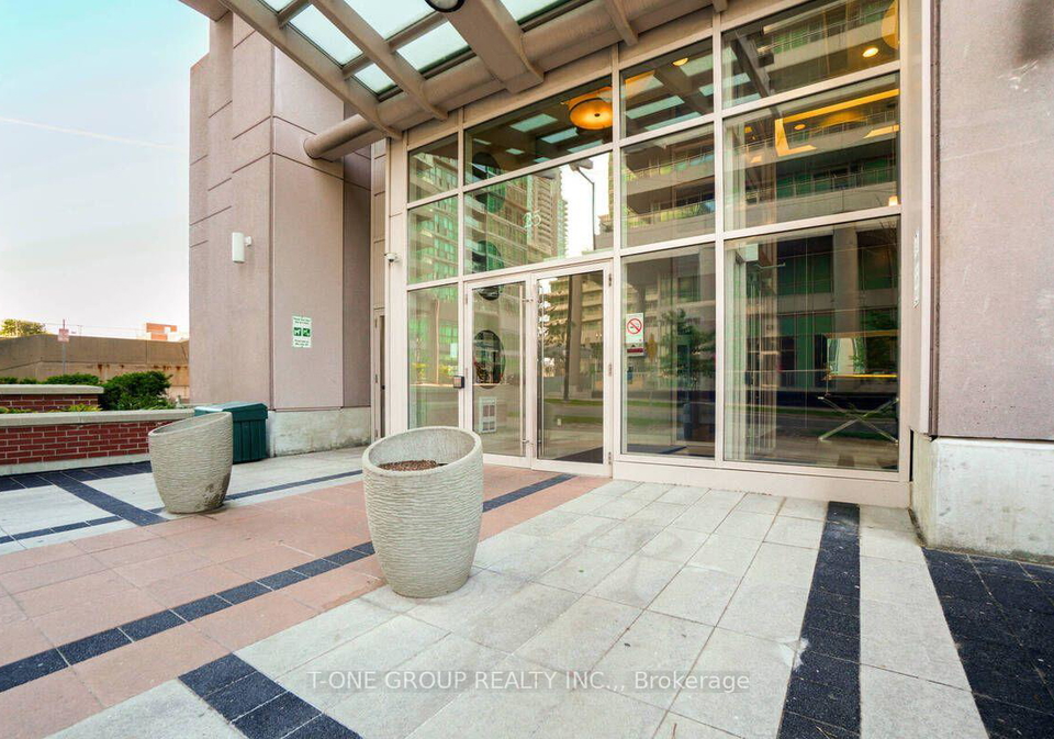 25-town-centre-court-toronto-scarborough-ontario-e13685334