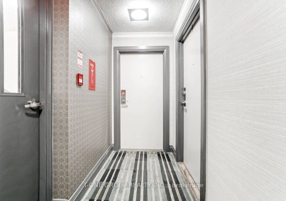 25-town-centre-court-toronto-scarborough-ontario-e13685334
