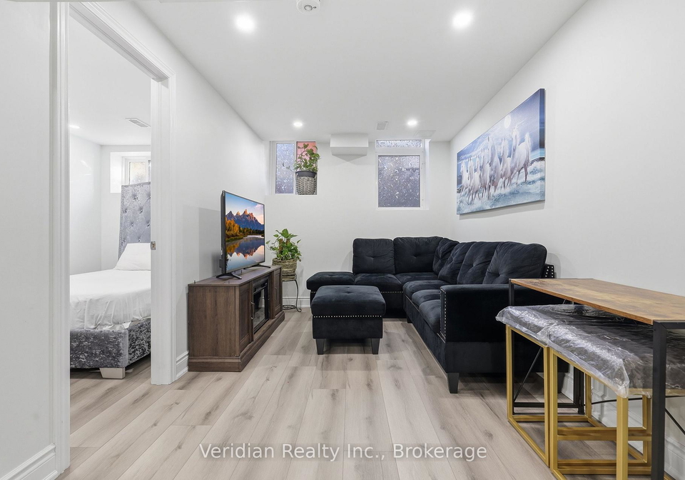 14-gramercy-square-toronto-scarborough-ontario-e13685344