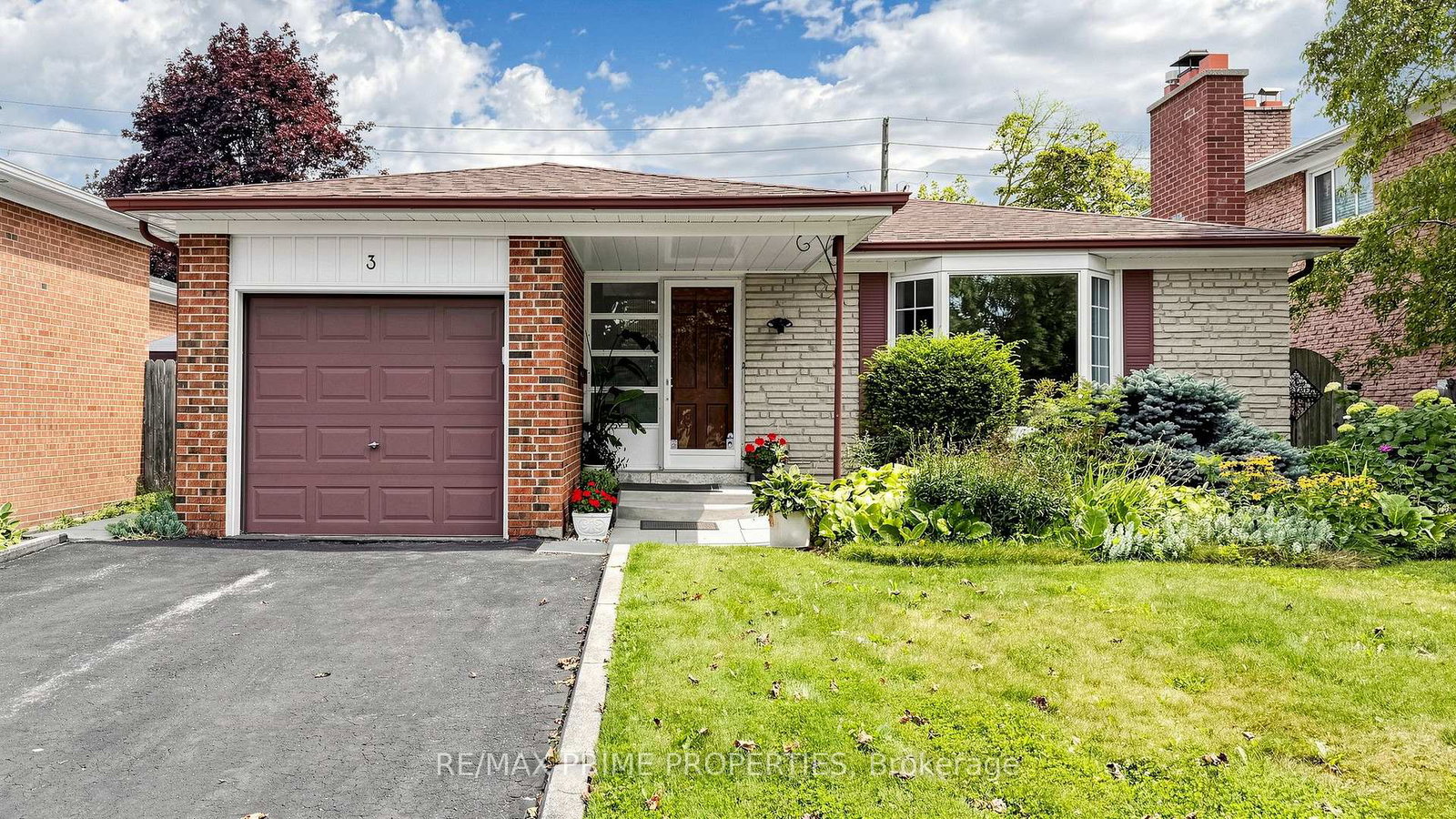 3-leeswood-crescent-e-toronto-scarborough-ontario-e13685348