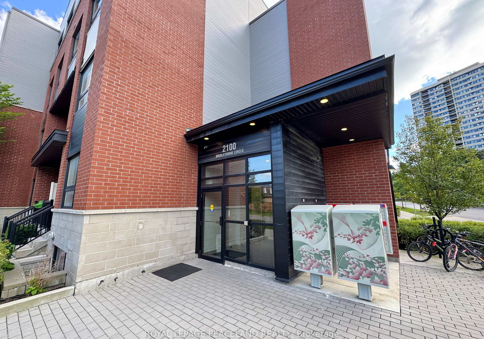 2100-bridletowne-circle-toronto-scarborough-ontario-e13685610