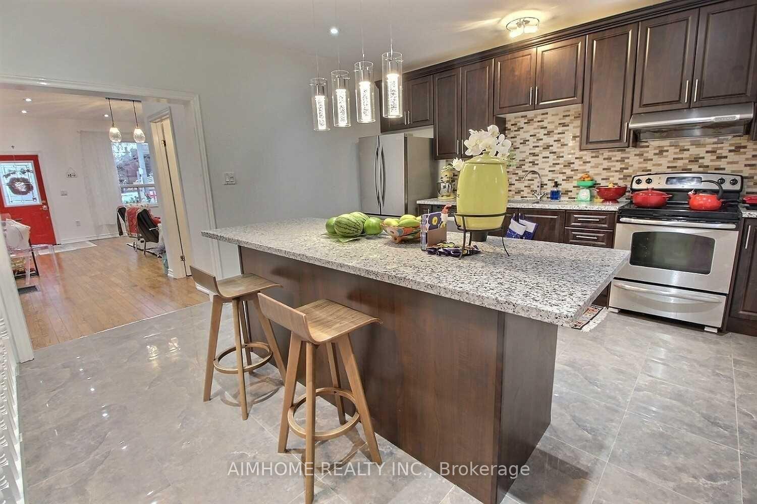 966-dundas-street-e-toronto-toronto-ontario-e13685680