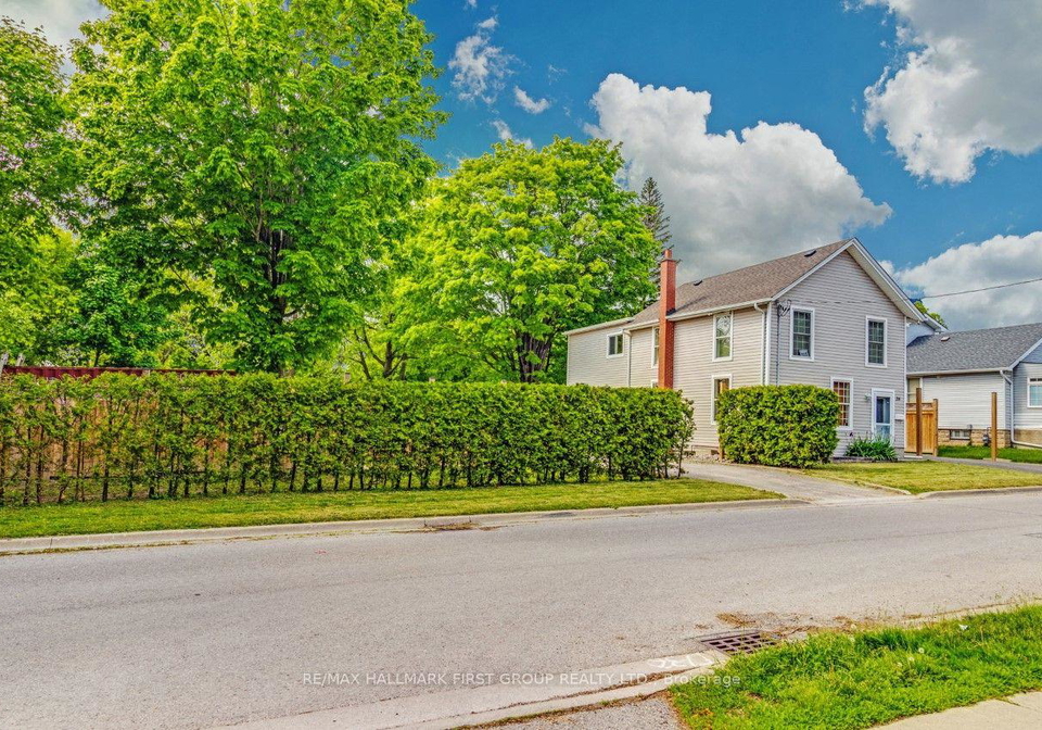 26-whiting-avenue-oshawa-ontario-e13685898
