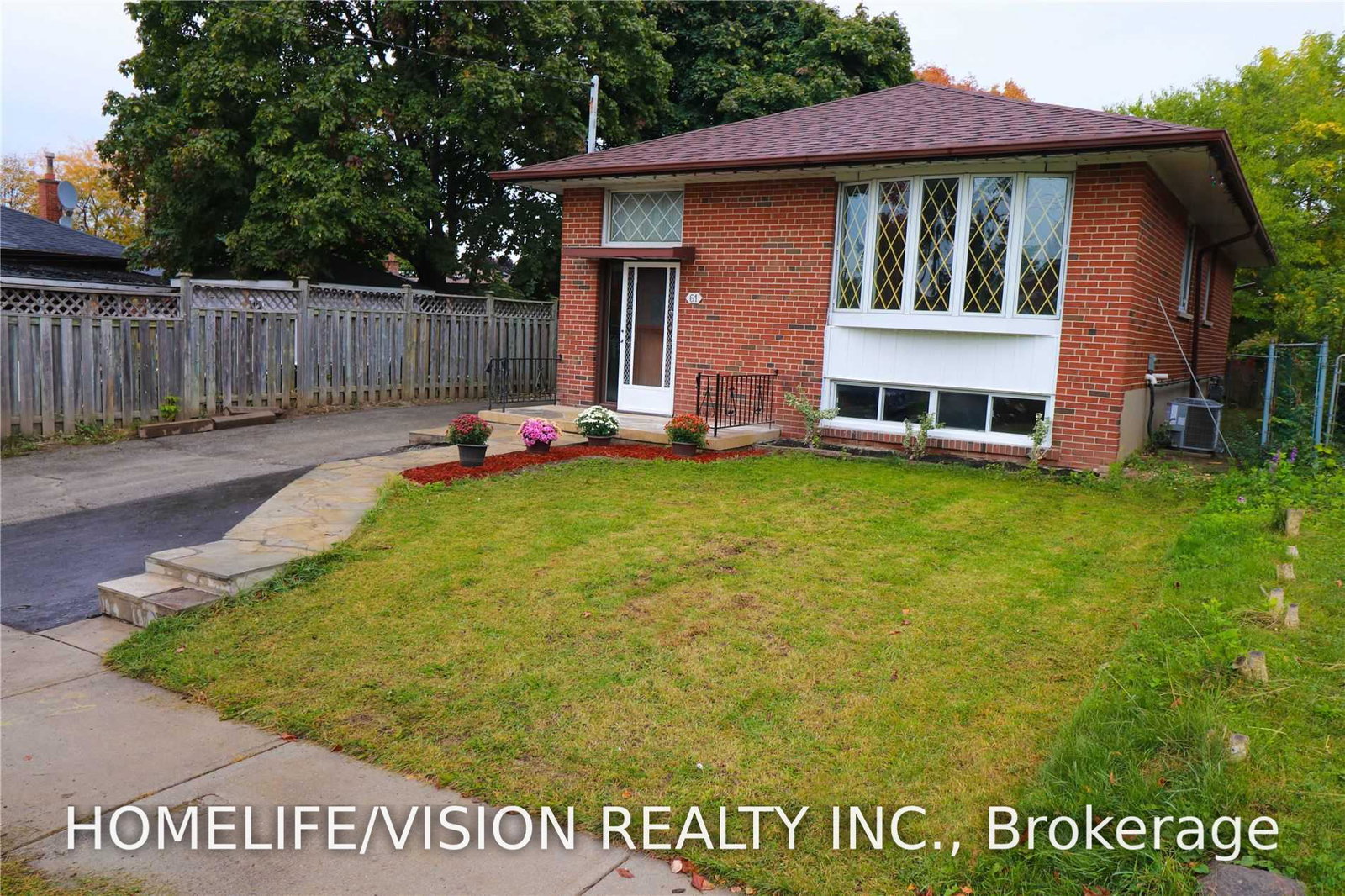 61-lewiston-road-toronto-scarborough-ontario-e13686042