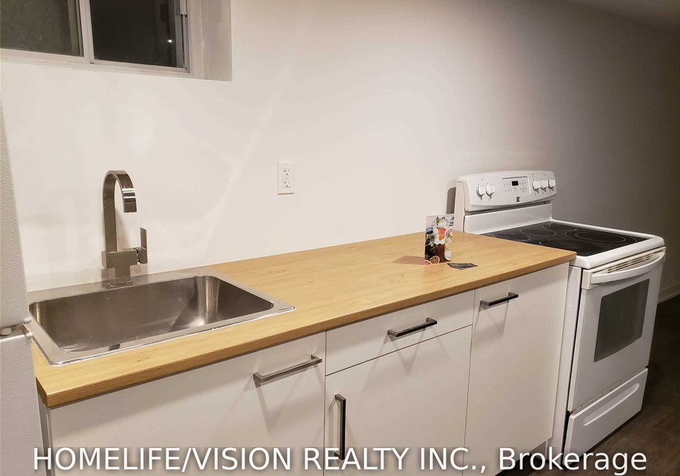 61-lewiston-road-toronto-scarborough-ontario-e13686042