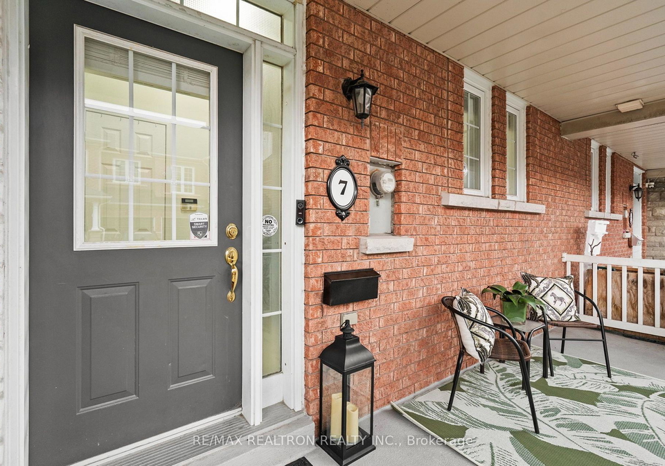 7-torr-lane-ajax-ontario-e13686614