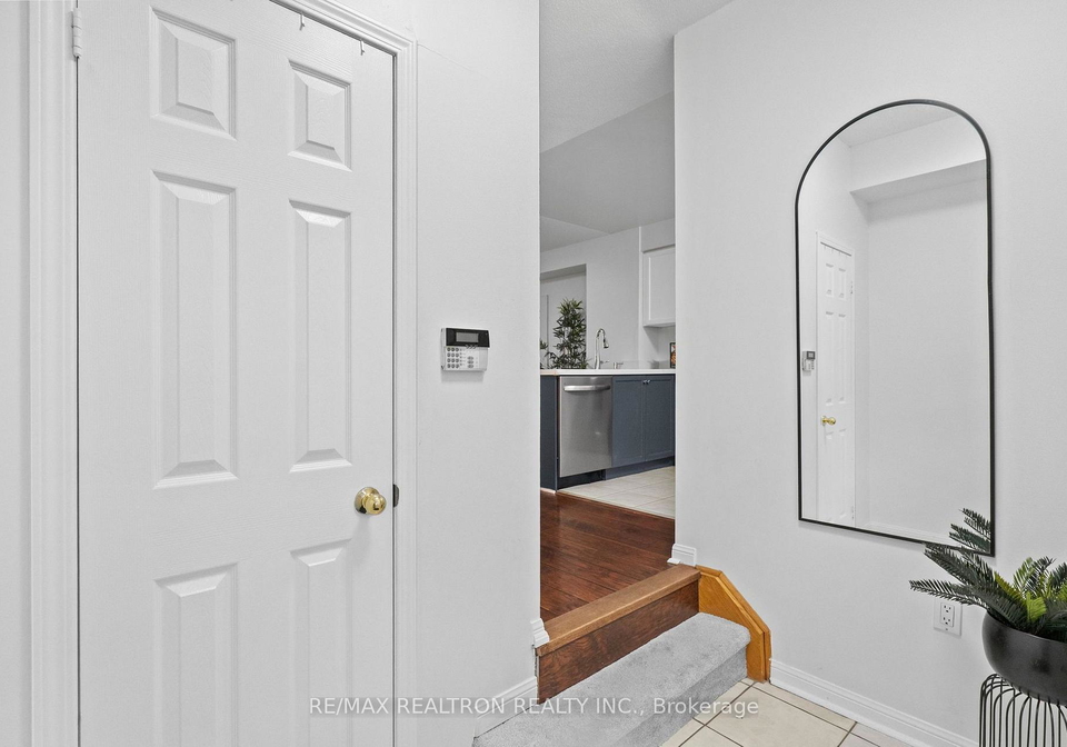 7-torr-lane-ajax-ontario-e13686614