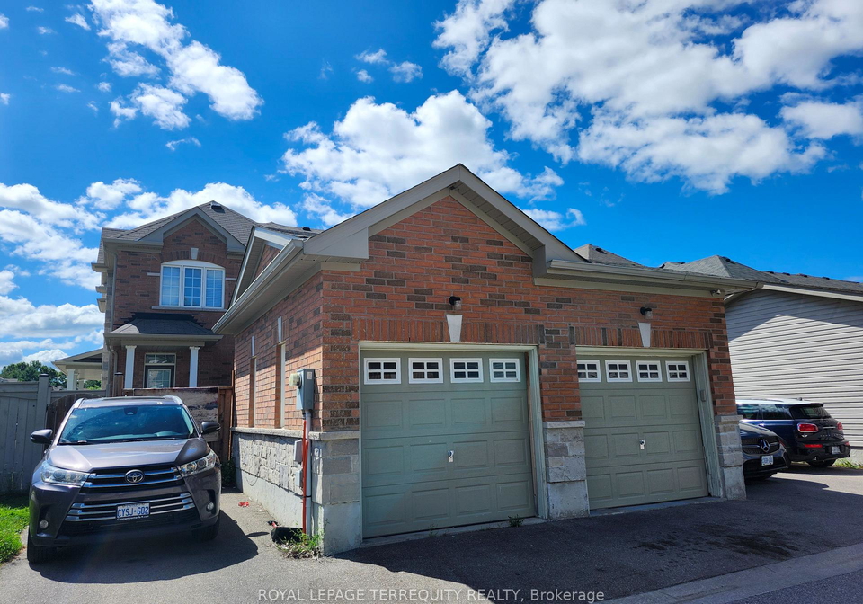 2651-canadian-street-pickering-ontario-e13686836
