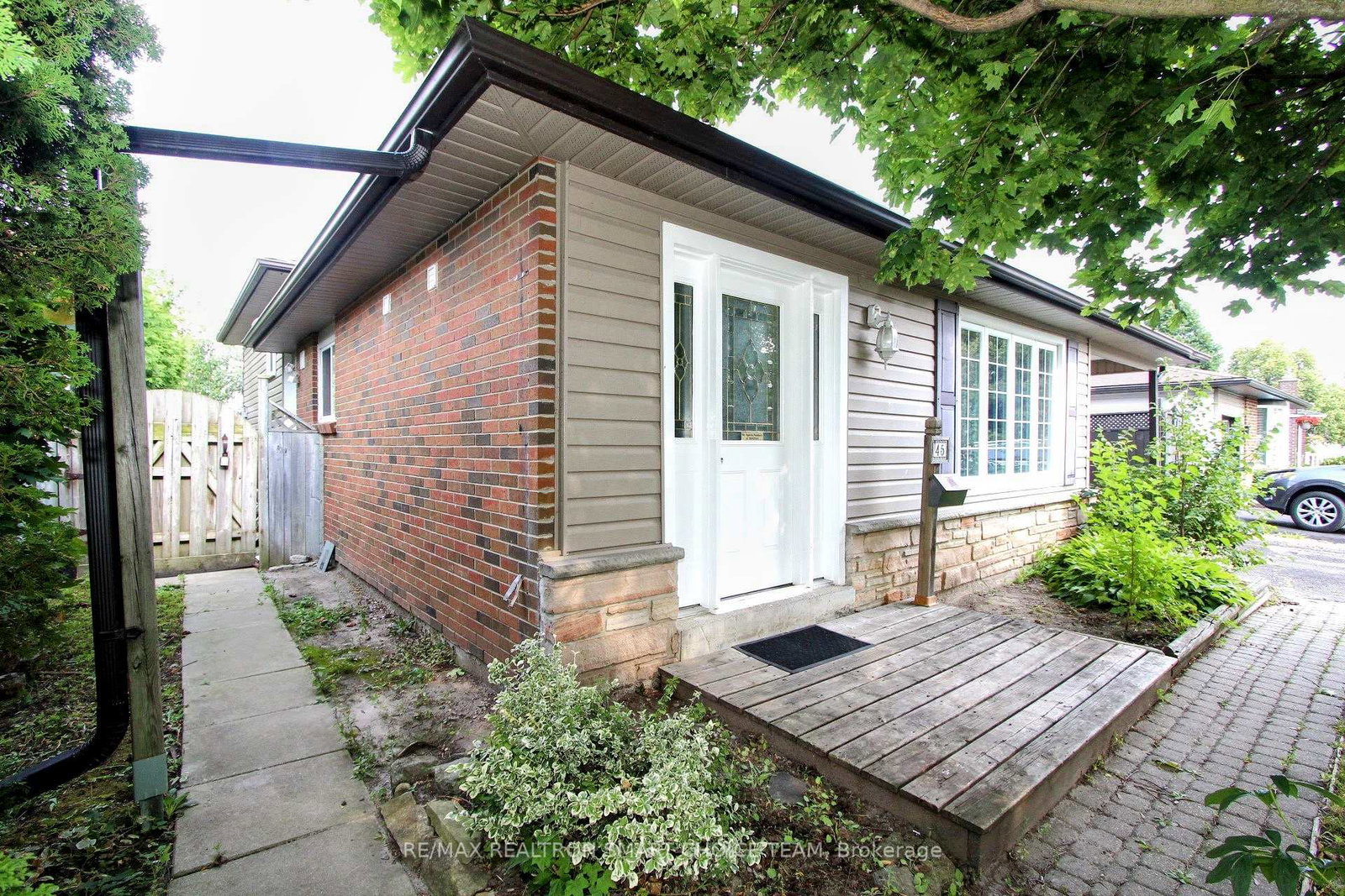 45-bryant-road-ajax-ontario-e13687028