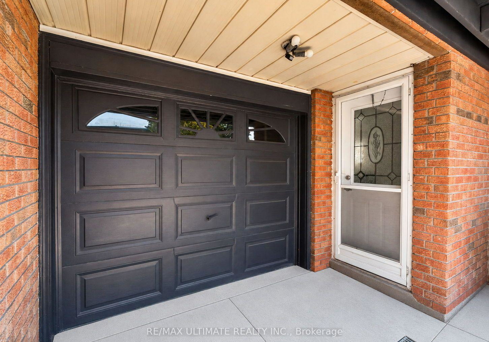 52-revlis-crescent-toronto-scarborough-ontario-e13687614