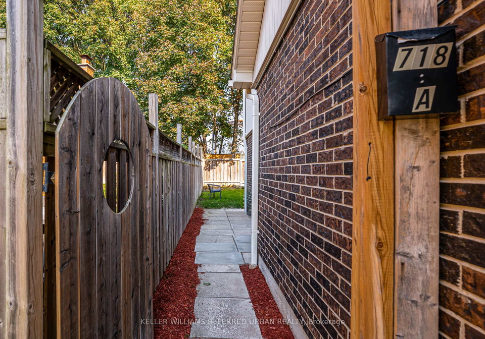 718-edgewood-road-s-pickering-ontario-e13687734