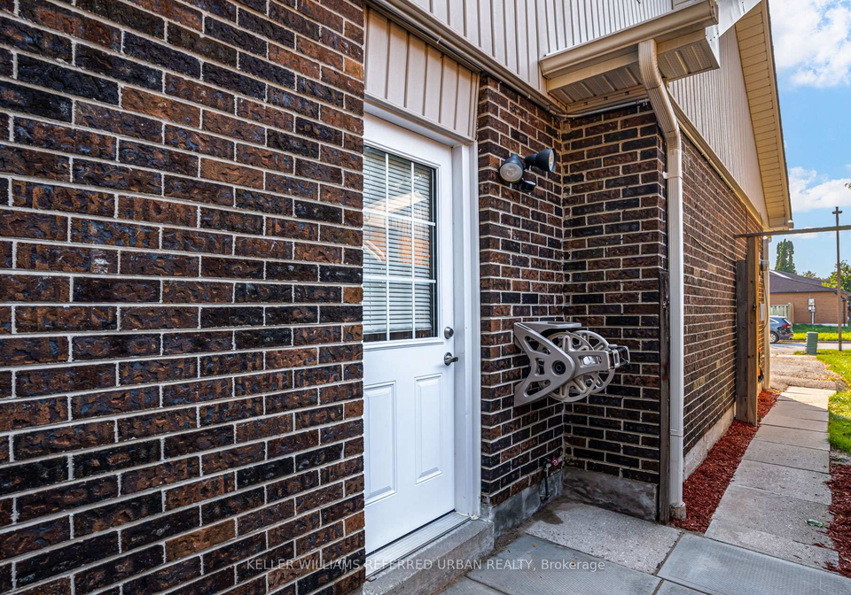 718-edgewood-road-s-pickering-ontario-e13687734