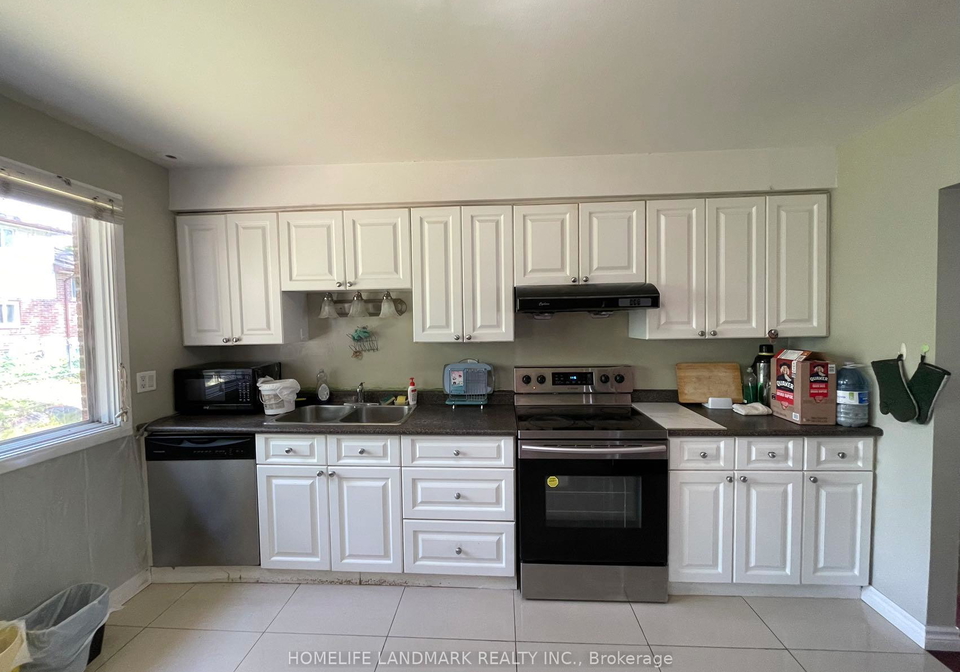 105-rainier-square-toronto-scarborough-ontario-e13687858