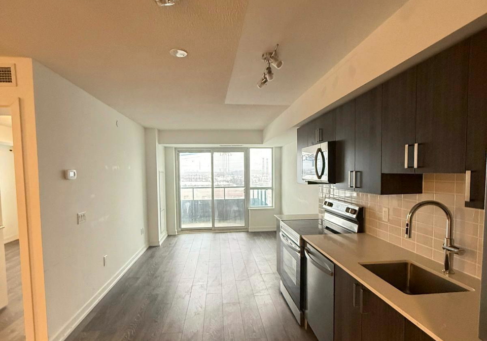 1455-celebration-drive-pickering-ontario-e13688070